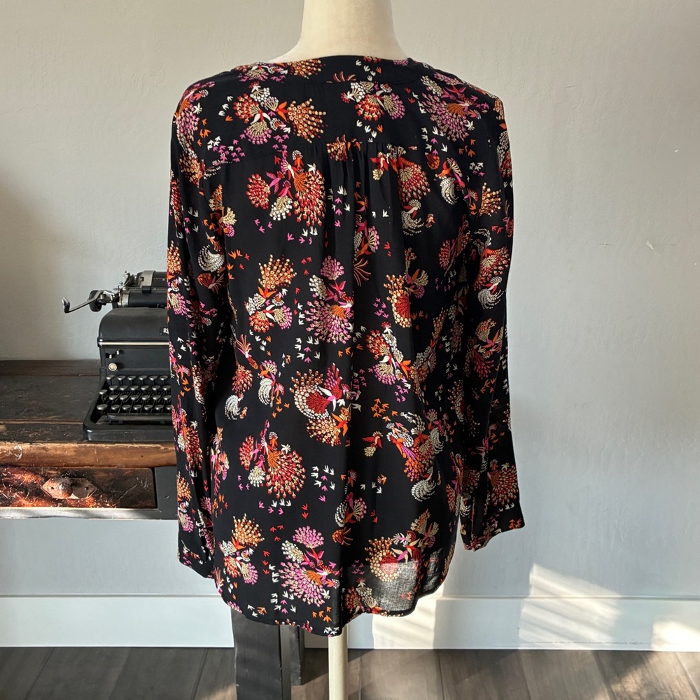 Anthropologie 28 of 52 Conversations Whimsical Bird and Floral Top - Size 6 - Picture 6 of 16
